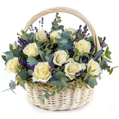 Цветы в корзинке с белыми розами «Солнечное Утро»