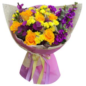 Дизайнерский букет живых цветов «Цветочная серенада»